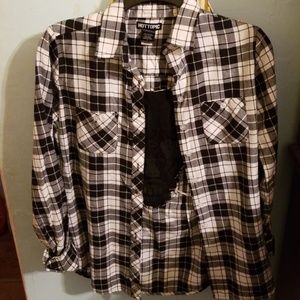 Hot topic plaid shirt